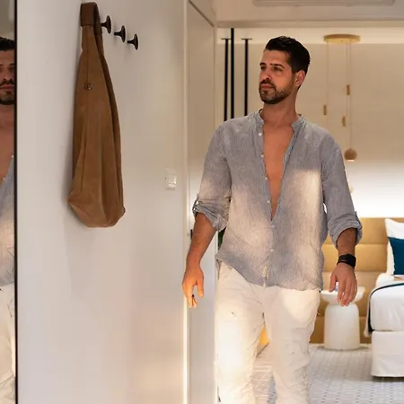 Margaret Luxury * Naxos City