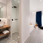 Margaret Luxury